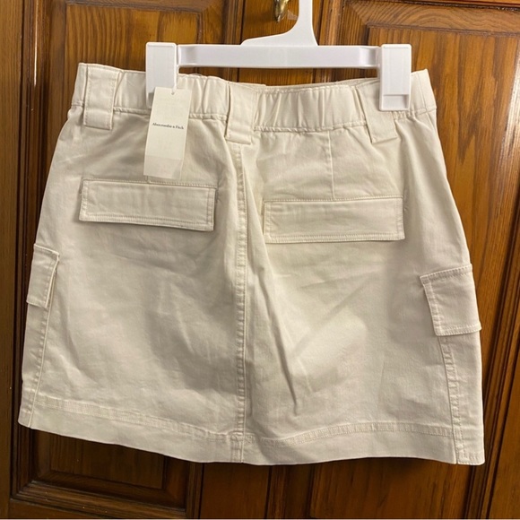 Abercrombie utility mini skirt - Picture 3 of 5